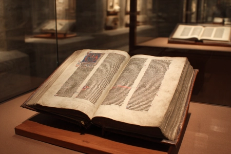 Image of Gutenberg's Bible made with AI